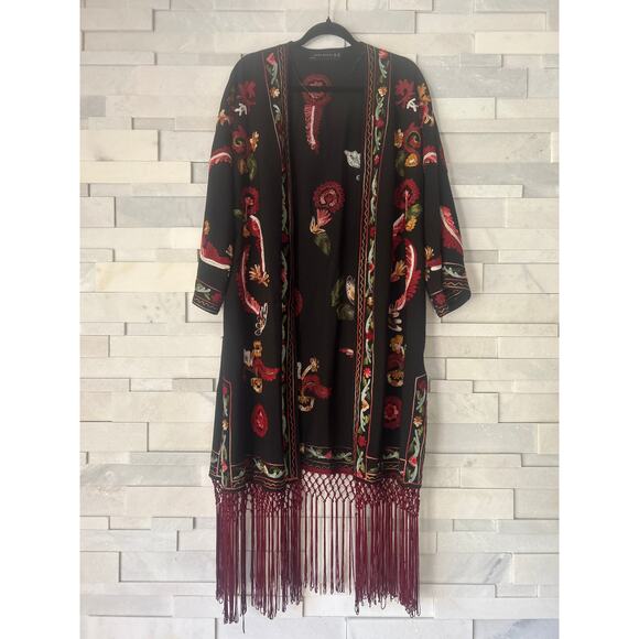 ZARA Allover Floral Embroidered OVERSIZED Open Front Fringed Kimono Black XS/S - Picture 3 of 10